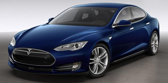 白巖松：特斯拉女車主維權(quán)別光看熱鬧，更大的問題有待解決